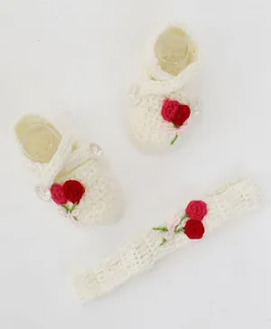 Woonie Handmade Floral Embroidered Detail Criss Cross Booties With Headband - Cream