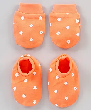 Babyhug 100% Cotton Mittens & Booties Set Polka Dots - Orange