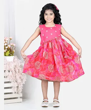 Kinder Kids Sleeveles Motif Printed & Lace Embellsihed Frill & Embroidery Detailed Flared Dress - Pink