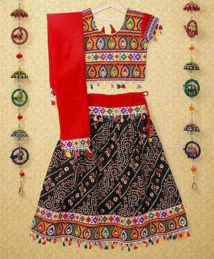 Banjara India Navratri Exclusive Short Sleeves Kutchi Embroidered Choli And Lehenga With Dupatta - Black