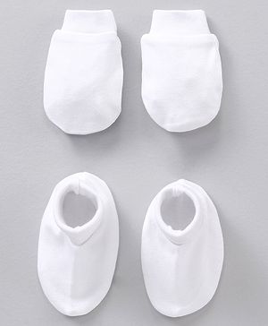 Babyhug 100% Cotton Mittens & Booties Set Solid - White