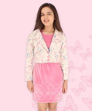 Cutecumber Sleeveless Pearls Embellished Chenille Shift Dress With Full Sleeves Floral Printed Suede Shrug - Pink & Off White