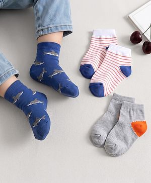 Cutewalk By Babyhug Anti Bacterial Ankle Length Non Terry Socks Striped Pack of 3- Blue & Grey