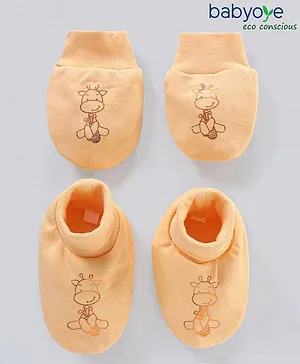 Babyoye 100% Cotton with Eco Jiva Finish Mittens and Booties Giraffe Print - Orange