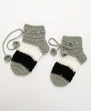 Little Peas Colour Block Pattern Handmade Socks - Grey Black White