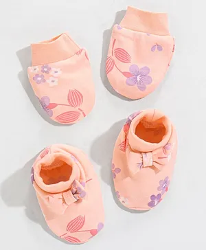 Babyoye Eco-Conscious Cotton with Eco-Jiva Finish Floral Print Mittens & Booties Set - Pale Peach