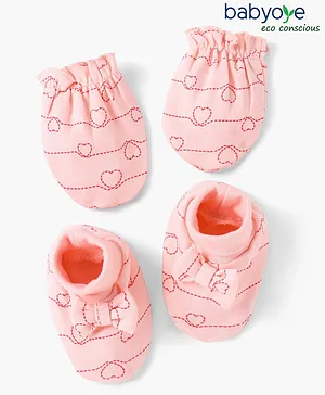 Babyoye Cotton with Eco Jiva Finish Mittens and Booties Heart Print - Pink