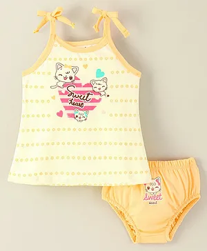 Cucumber Cotton Sinker Sleeveless Inner Wear Set Kitty Print - Gold