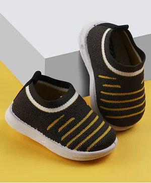 Jazzy Juniors Striped Design Woven Mesh Unisex Casual Slip On Shoes - Grey & Yellow