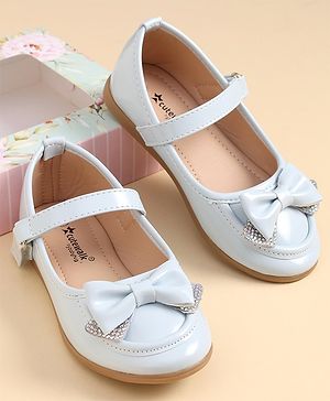 Cute Walk By Babyhug Bellies With Bow & Velcro Closure - Blue