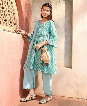 Pine Kids Cotton Three Fourth Sleeves Side Thread Work Kurta & Salwar Set with Dupatta Floral Print - Turquoise