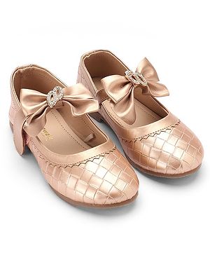 Cute Walk By Babyhug Velcro Closure Bellies With Bow Applique - Rose Golden