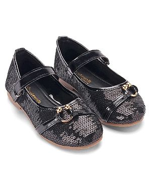 Cute Walk By Babyhug Buckle Closure Bellies With Sequin Detailing - Black