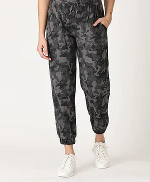 The Mom Store Seamless Camouflage Printed Maternity Joggers - Multi Colour