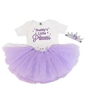TINY MINY MEE Short Sleeves Daddy's Little Princess  Glitter Text Printed Onesie With Skirt And  Headband - Lavender