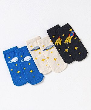 Cute Walk by Babyhug Non Terry Cotton Knit Ankle Length Anti Bacterial Socks Star Design Pack of 3 - Black & Blue