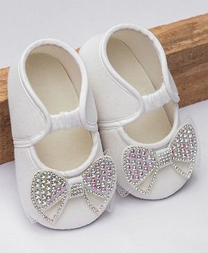 Daizy Stones Embellished Bow Detail Booties - White