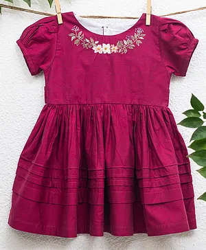 Soleilclo Short Sleeves Hand Embroidered Dress - Maroon