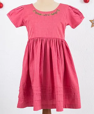 Soleilclo Short Sleeves Hand Embroidered Dress - Red