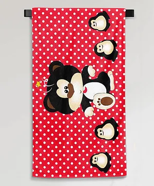 Sassoon Cartoon Printed Small Cotton Bath Towel in 300 GSM Penguin Family - Red