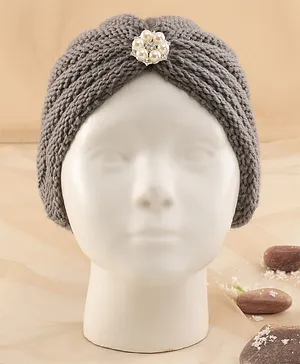 KIDLINGSS Pearl & Stone Detailed Flower Brooch Applique Embellished  Knitted Cap - Grey