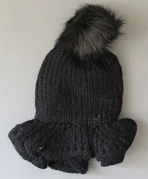 Qvink Pom Pom Detailing Woollen Winter Cap - Black