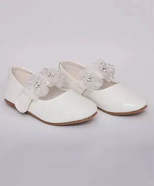 Mine Sole Beaded & Stone Detailed Flower Applique Embellished Bellies - White