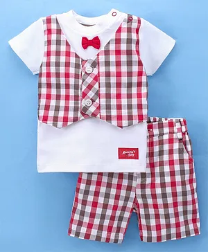 Wonderchild Half Sleeves Tee With Attached Checks Waistcoat & Shorts - Red
