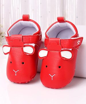 Cute Walk by Babyhug Booties Face Design with Velcro Closure - Red