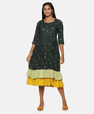 CHARISMOMIC Three Fourth Sleeves All Over Flower Printed & Ruffled Layered Hem Detailed Fit & Flare Maternity Dress With Concealed Zip Nursing Access - Bottle Green