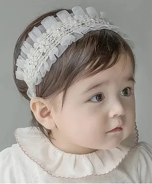 Ziory Floral Design Detailed Pearl Embellished Headband - White