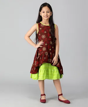 misbis Sleeveless Floral Printed Ruffled Hem & Tiered  Dress -Maroon