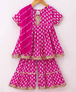 Teentaare Half Sleeves Kurta Sharara Set with Dupatta Printed with Neck & Border Lace - Pink