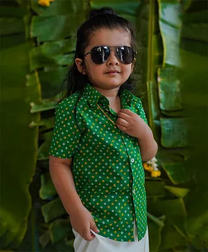 Tiber Taber Half Sleeves Bandhani Printed Ethnic Shirt - Green