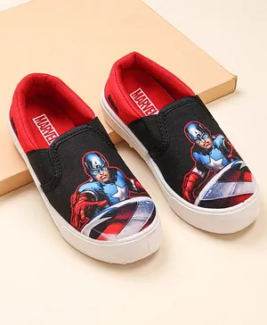 Avengers Slip On Casual Shoes with Captain America Print - Black & Red