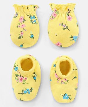 Babyhug 100% Cotton Mittens and Booties Floral Print - Yellow