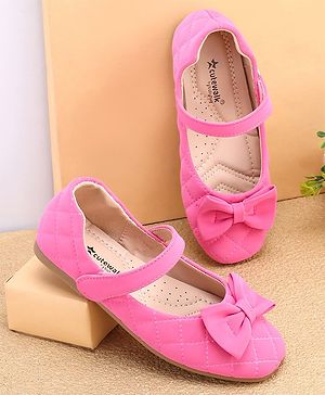 Cute Walk by Babyhug Bellies with Velcro Closure with Bow Applique - Pink