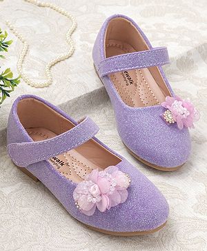Cute Walk by Babyhug Bellies with Buckle Closure Floral Applique - Purple