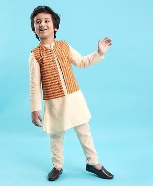 Babyhug Full Sleeves Solid Kurta & Pyjama Set With Printed Jacket- Cream