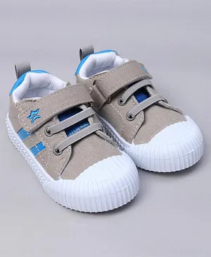 Cute Walk by Babyhug Casual Shoes with Velcro Closure Star Embroidery - Grey
