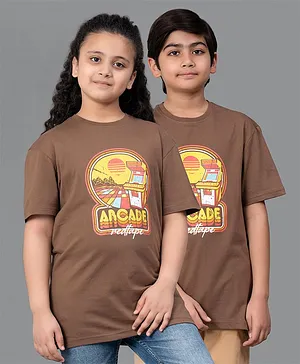 Red Tape Pure Cotton Half Sleeves Arcade Printed Unisex Tee - Brown