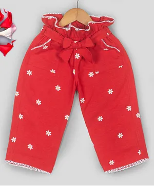 Tangerine Closet Pure Cotton Daisy Printed & Lace Embellished Paperbag High Waist Capri Pant - Red