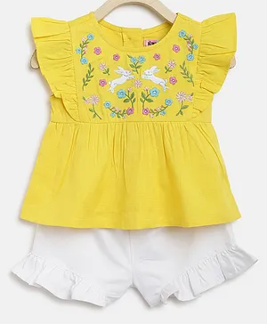 Nauti Nati Cap Sleeves Flower & Bunny Embroidered Top With Frill Hem Detailed Shorts - Yellow