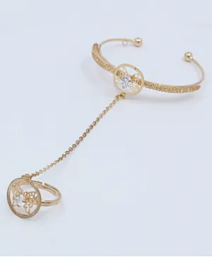 Pihoo Butterfly Designed Bracelet With Chain Ring - Golden