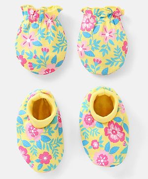 Babyhug 100% Cotton Knit Mittens & Booties Set Floral Print - Yellow