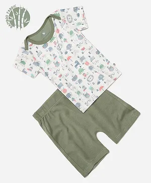 Cocoon Care Bamboo Fabric Half Sleeves Alphabets & Animals Printed Tee With Shorts - Green