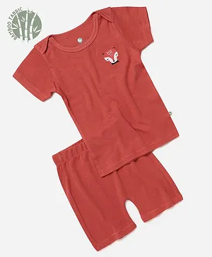 Cocoon Care Bamboo Fabric Half Sleeves Baby Fox Embroidered Tee With Shorts - Red