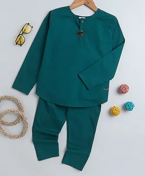 BAATCHEET Full Sleeves Solid Kurta & Pant With Elephant Brooch - Teal Blue