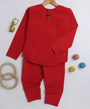 BAATCHEET Full Sleeves Solid Kurta & Pant With Elephant Brooch - Red