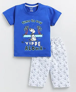 TOONYPORT Half Sleeves Beach Theme Dog Printed  Tee & Capri Shorts Set - Blue